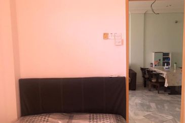 RM150,000] Apartment  Nak Jual Dalam Pekan Seremban,  Lobak, Temple, Temiang. (Fully Furnished)