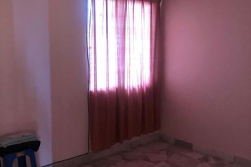 RM150,000] Apartment  Nak Jual Dalam Pekan Seremban,  Lobak, Temple, Temiang. (Fully Furnished)