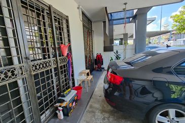 [RM2000 } OFFER PRICE LUXURY DOUBLE STOREY TERRACE HOUSE WANT TO SELL at NILAI IMPIAN, NILAI, BANGI, KAJANG, BANDAR SERI PUTRA