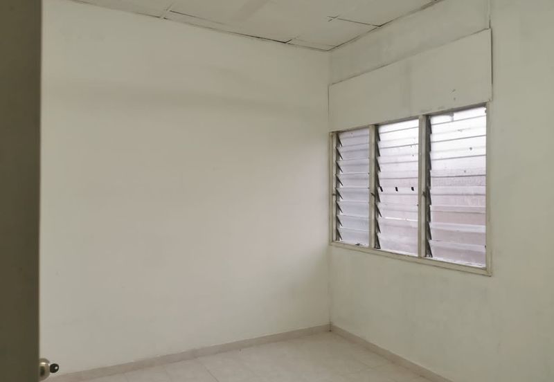 [RM1500]  DOUBLE STOREY TERRACE HOUSE  NEAR SCHOOL WANT TO SELL AT SSEREMBAN JAYA, LAVENDER HEIGHT, SENAWANG JAYA
