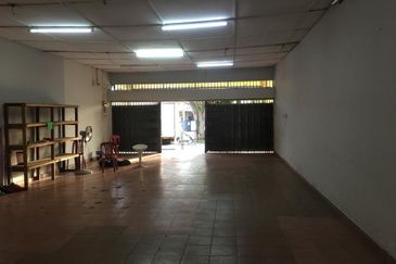 SHOP LOT  WANT TO RENT AT TAMAN BUNGA BLOSOM, RASAH JAYA, RAHANG 