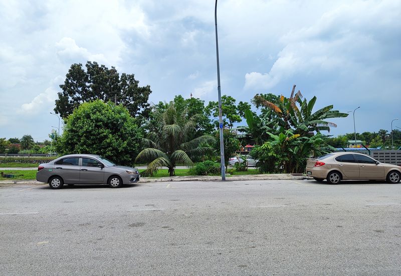 Pusat Komersial Seksyen 7