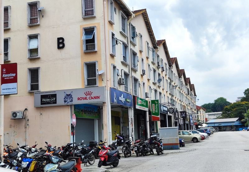 Pusat Komersial Seksyen 7