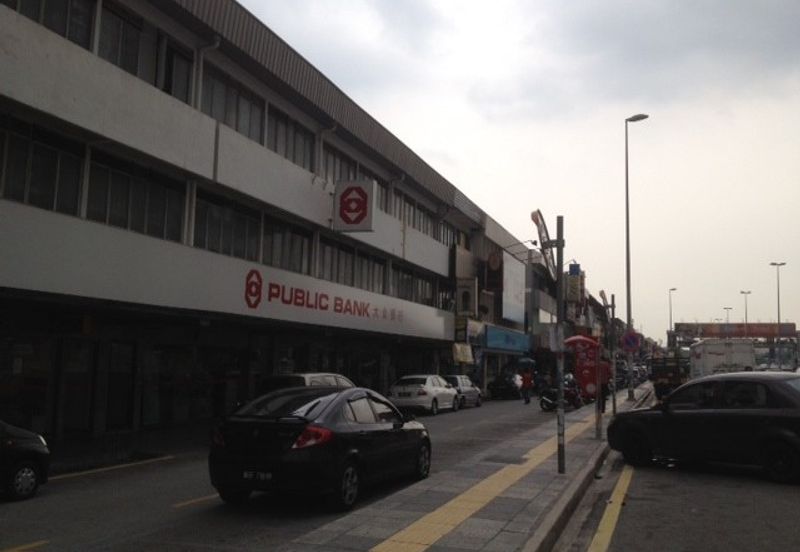 Walking distance Banks & Malls. Facing jln genting klang. Good for business