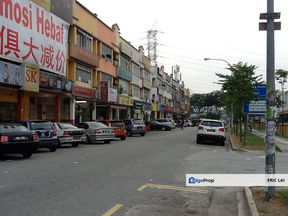 3sty shop for sale. Walking distance Banks & Malls. Crowded Commercial Area in Setapak. Facing jln genting klang, Kuala Lumpur, Setapak