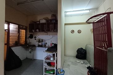 Shop Apartment @ Taman Bukit Indah