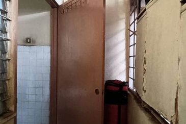 Shop Apartment @ Taman Bukit Indah