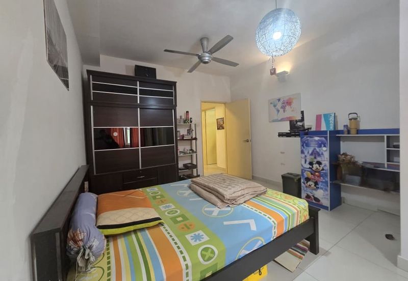 BATU CAVES/FACING OPEN 3 STOREY TERRACE FOR SALE/WELL MAINTAINED UNIT/SELANGOR/BUMI LOT LEASEHOLD/GOMBAK