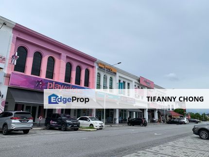 Semenyih Eco Majestic Super Big Facing Main Road Shop1st Floor 2.2 k  Kajang SILK Highway , Selangor, Semenyih
