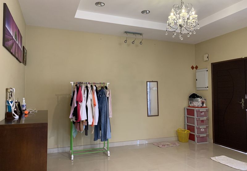 Bandar Sungai Long Bukit Sungai Long 1 End Lot Facing Main Road Below Market 10 ft Extra Land 35 X 70 