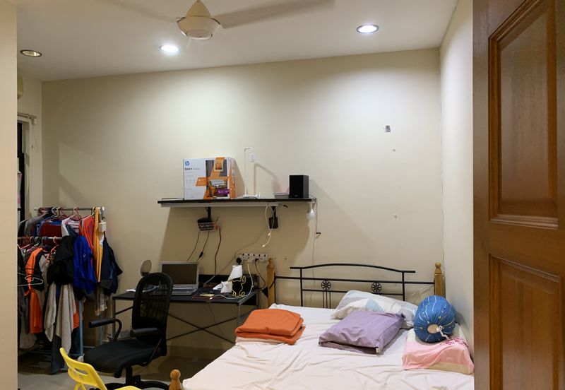 Bandar Sungai Long Bukit Sungai Long 1 End Lot Facing Main Road Below Market 10 ft Extra Land 35 X 70 