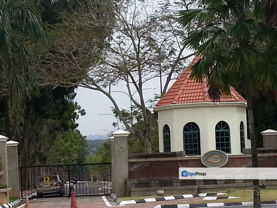 Bayu Lakehomes Much Lowest than Market Price 15 mins to Eco Majestic 10,170 sf Rm , Negeri Sembilan, Mantin