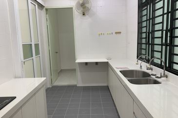 Bukit Sungai Long 3 Exclusive Top Hill  25 x 75   2 sty Superlink Kitchen Fully Extended Gated & Guarded