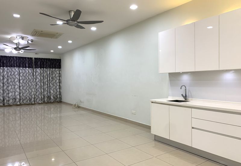 Bukit Sungai Long 3 Exclusive Top Hill  25 x 75   2 sty Superlink Kitchen Fully Extended Gated & Guarded