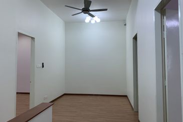 Bukit Sungai Long 3 Exclusive Top Hill  25 x 75   2 sty Superlink Kitchen Fully Extended Gated & Guarded