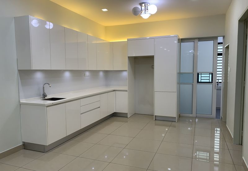 Bukit Sungai Long 3 Exclusive Top Hill  25 x 75   2 sty Superlink Kitchen Fully Extended Gated & Guarded