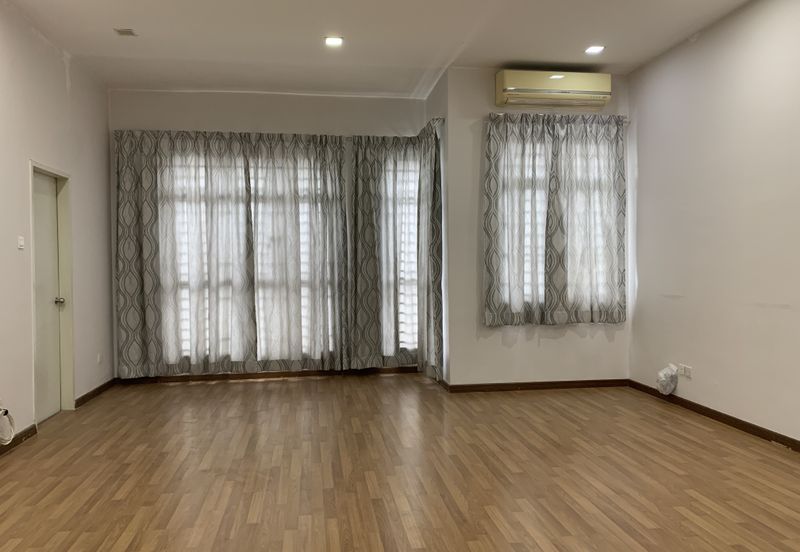 Bukit Sungai Long 3 Exclusive Top Hill  25 x 75   2 sty Superlink Kitchen Fully Extended Gated & Guarded