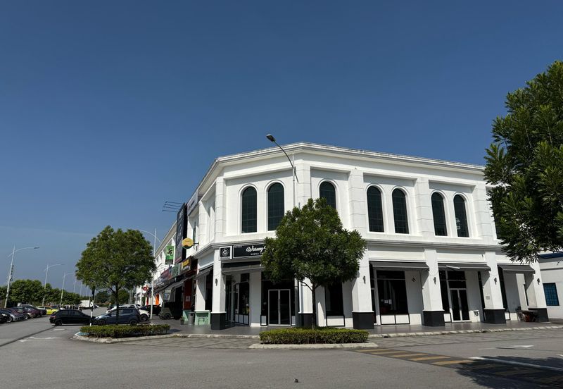 Whitten Eco Majestic