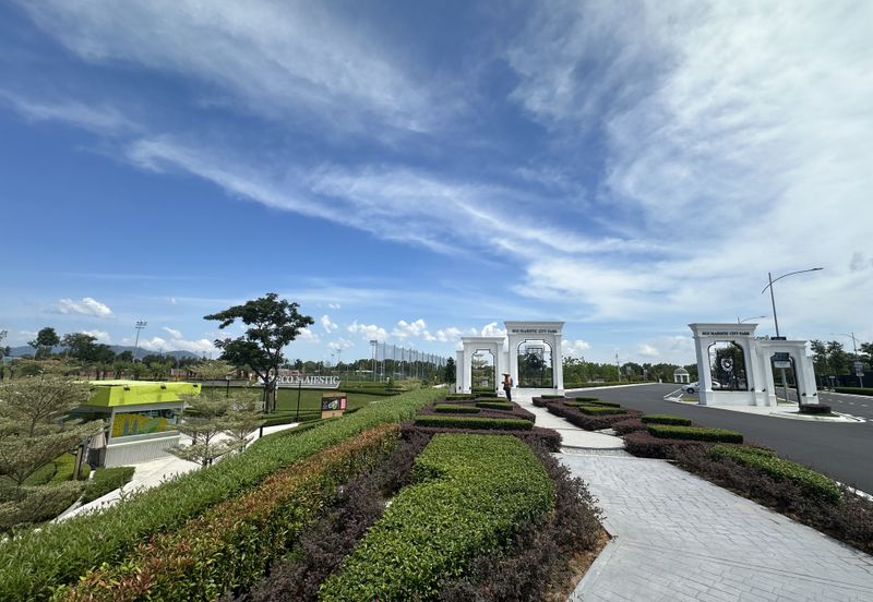 Silver Square @ Eco Majestic