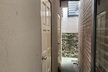 SL 4, Bandar Sungai Long