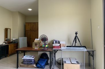 SL 4, Bandar Sungai Long