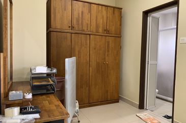 SL 4, Bandar Sungai Long