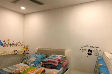 SL 8, Bandar Sungai Long