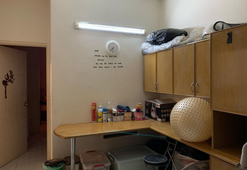 SL 8, Bandar Sungai Long