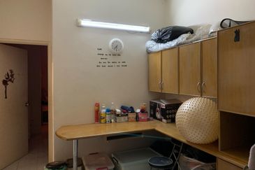 SL 8, Bandar Sungai Long