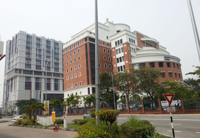 SL 4, Bandar Sungai Long