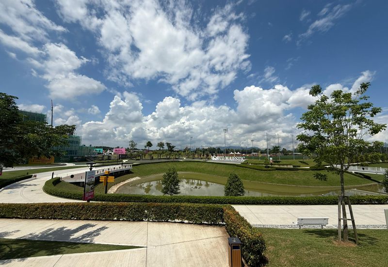 Whitten Eco Majestic