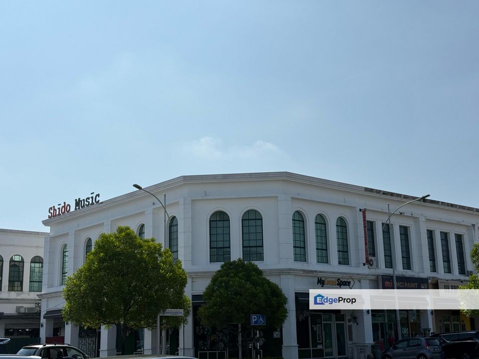 Eco Majestic Whitten Silver Square Brighton 1st Floor Shop Main Road Chinese School Ample Parking, Selangor, Semenyih