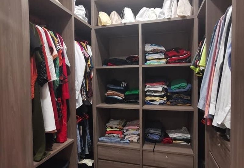 Spectacular Iconic Skies Villa for Rent