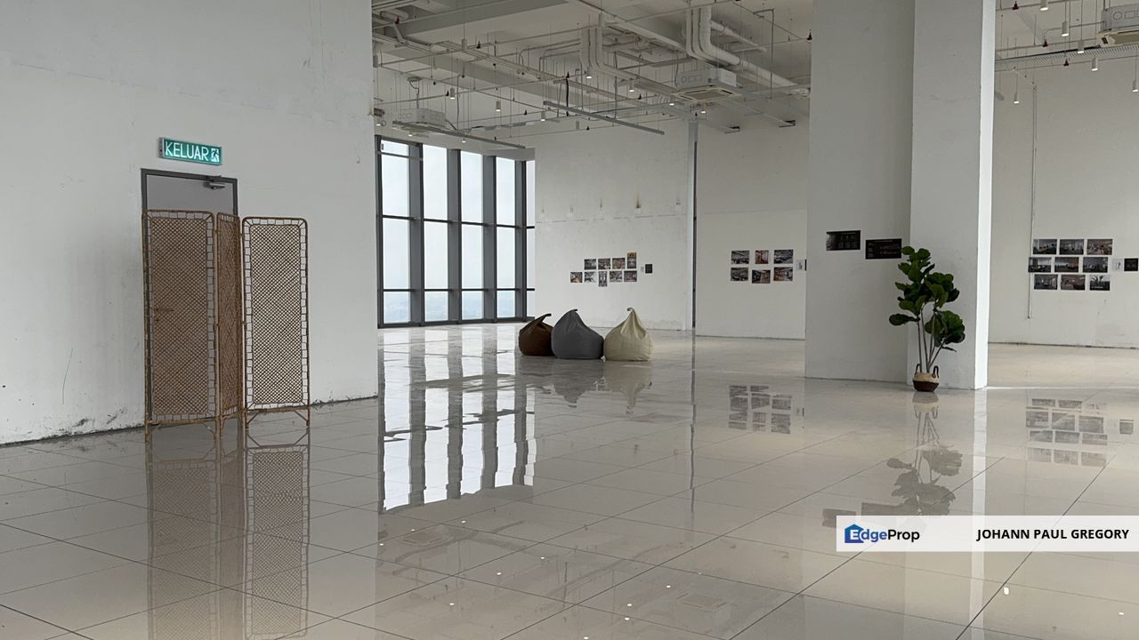 Exclusive and Exemplary office (Move-in ready) for rent Pinnacle PJ (Near LRT), Selangor, Petaling Jaya