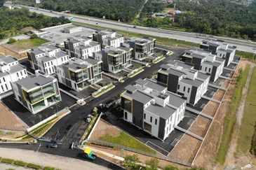 Cipta Industrial Park @ Serenia City