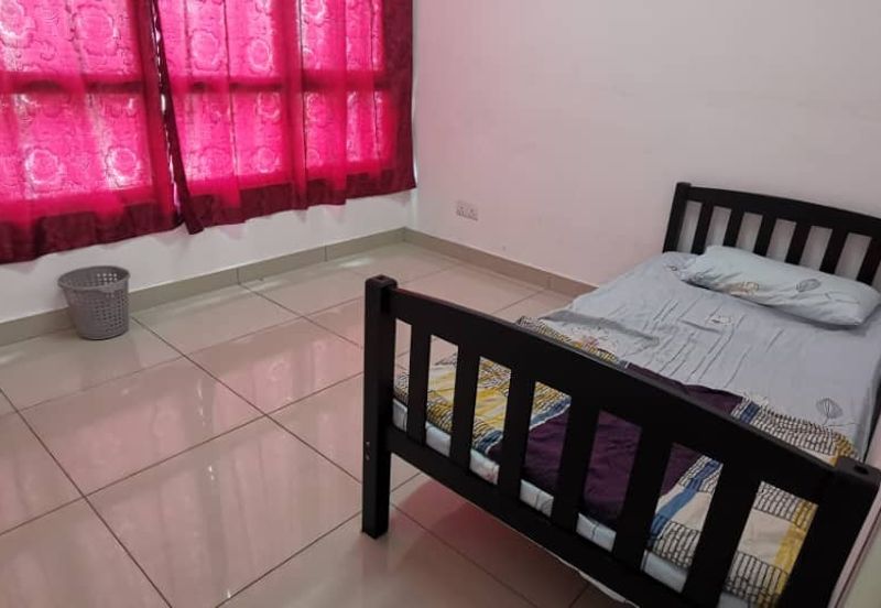 Dedaun Hijau (Greenfield Regency)