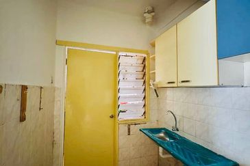 City Garden Palm Villa Condominium