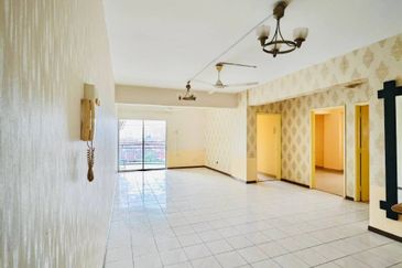 City Garden Palm Villa Condominium