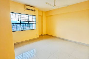 City Garden Palm Villa Condominium