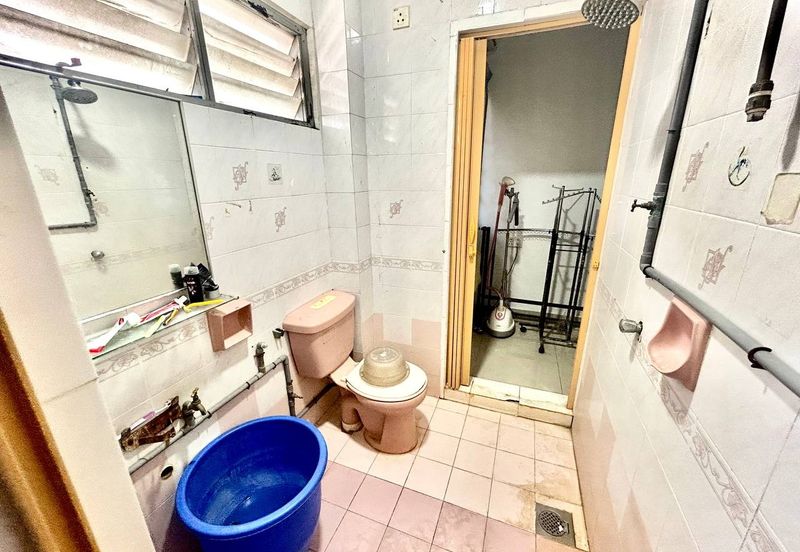 Bank value 1.5mil Bandar Tasik Selatan Sungai Besi kl Facing open Corner Lot Double Storey for sale