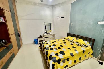 Bank value 1.5mil Bandar Tasik Selatan Sungai Besi kl Facing open Corner Lot Double Storey for sale