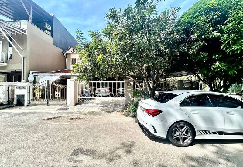 Bank value 1.5mil Bandar Tasik Selatan Sungai Besi kl Facing open Corner Lot Double Storey for sale