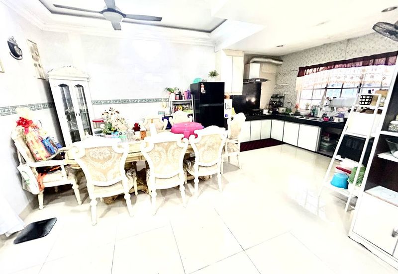 Bank value 1.5mil Bandar Tasik Selatan Sungai Besi kl Facing open Corner Lot Double Storey for sale