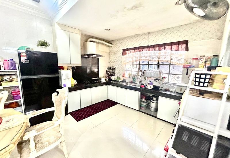 Bank value 1.5mil Bandar Tasik Selatan Sungai Besi kl Facing open Corner Lot Double Storey for sale