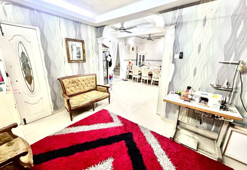 Bank value 1.5mil Bandar Tasik Selatan Sungai Besi kl Facing open Corner Lot Double Storey for sale