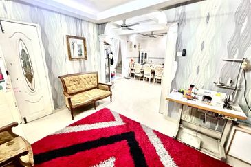 Bank value 1.5mil Bandar Tasik Selatan Sungai Besi kl Facing open Corner Lot Double Storey for sale