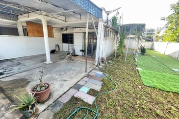 Taman Kinrara Seksyen 1