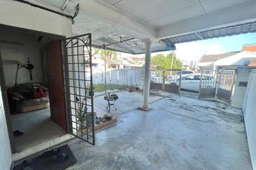 Taman Kinrara Seksyen 1