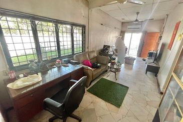 Taman Kinrara Seksyen 1