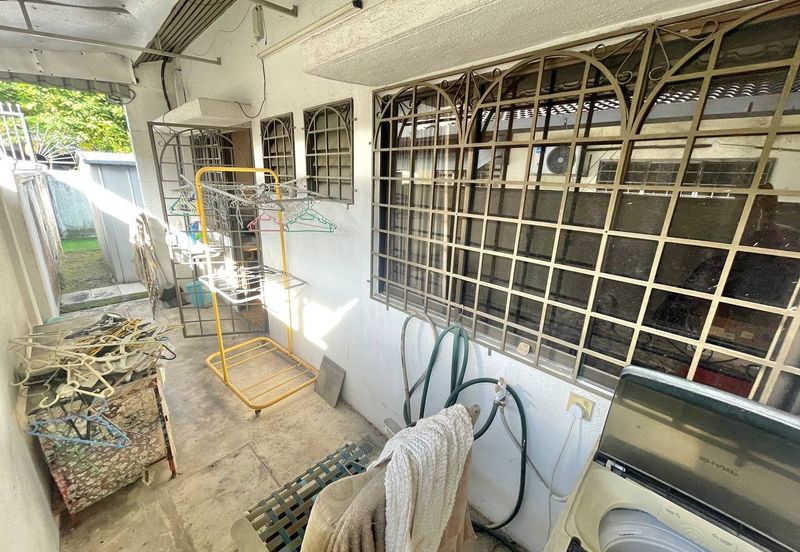 Taman Kinrara Seksyen 1